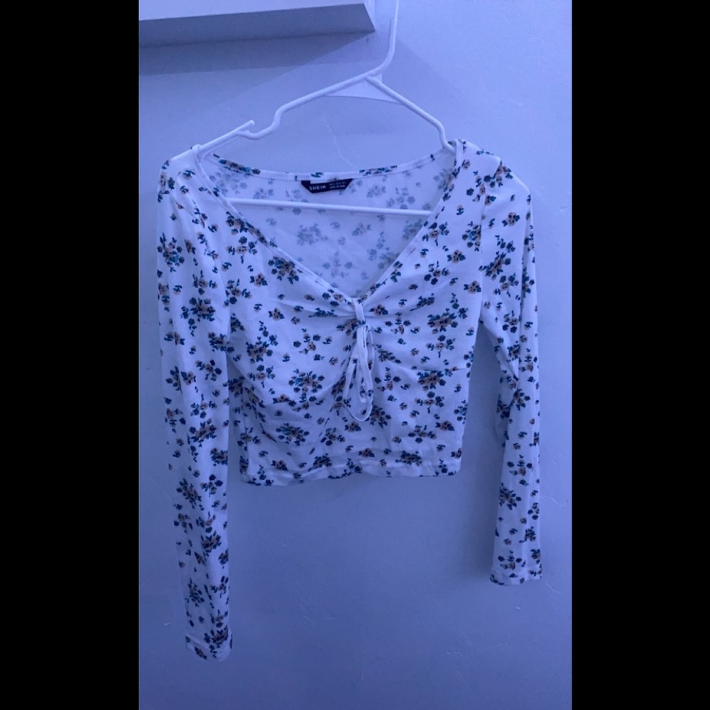 long sleeve crop top